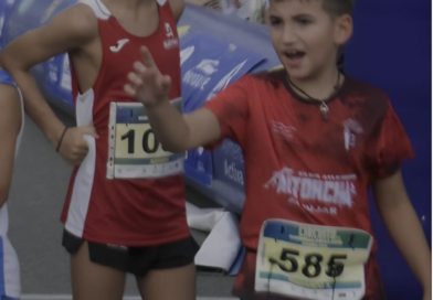 Fernando Expósito continúa su verano competitivo en Garrucha